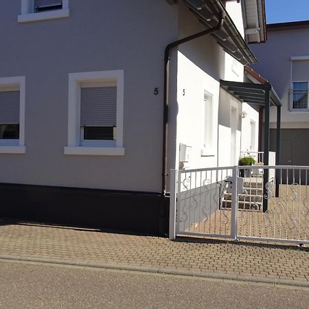 Schwarz-Weiss Apartamento Rust Exterior foto